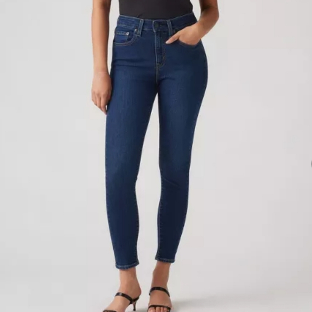 Levis High-Rise Dark Blue Skinny Jeans for Women